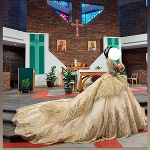 White And Gold Applique Scoop Neck Long Sleeves Quinceanera Ballgown